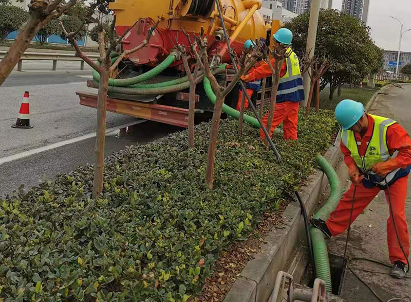 凤泉市政管道清淤
